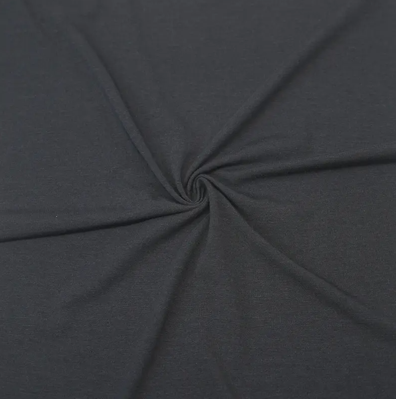 ไหนดีกว่ากัน ผ้าฟลีซหรือผ้าระบายความร้อน?